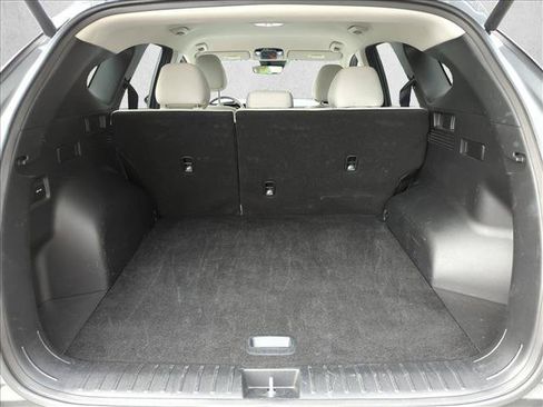Used 2025 Hyundai Tucson SEL FWD image 6