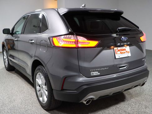 Used 2023 Ford Edge Titanium image 9