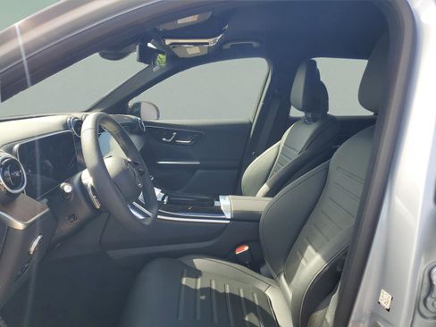 Used 2026 Mercedes-Benz GLC 300 image 21