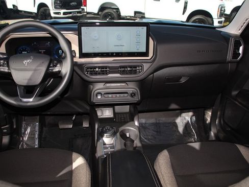 Certified 2025 Ford Bronco Sport Big Bend AWD/4WD image 19