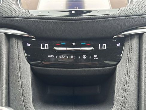 Used 2020 Cadillac XT5 Luxury image 42