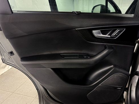 Used 2017 Audi Q7 3.0T Prestige image 15