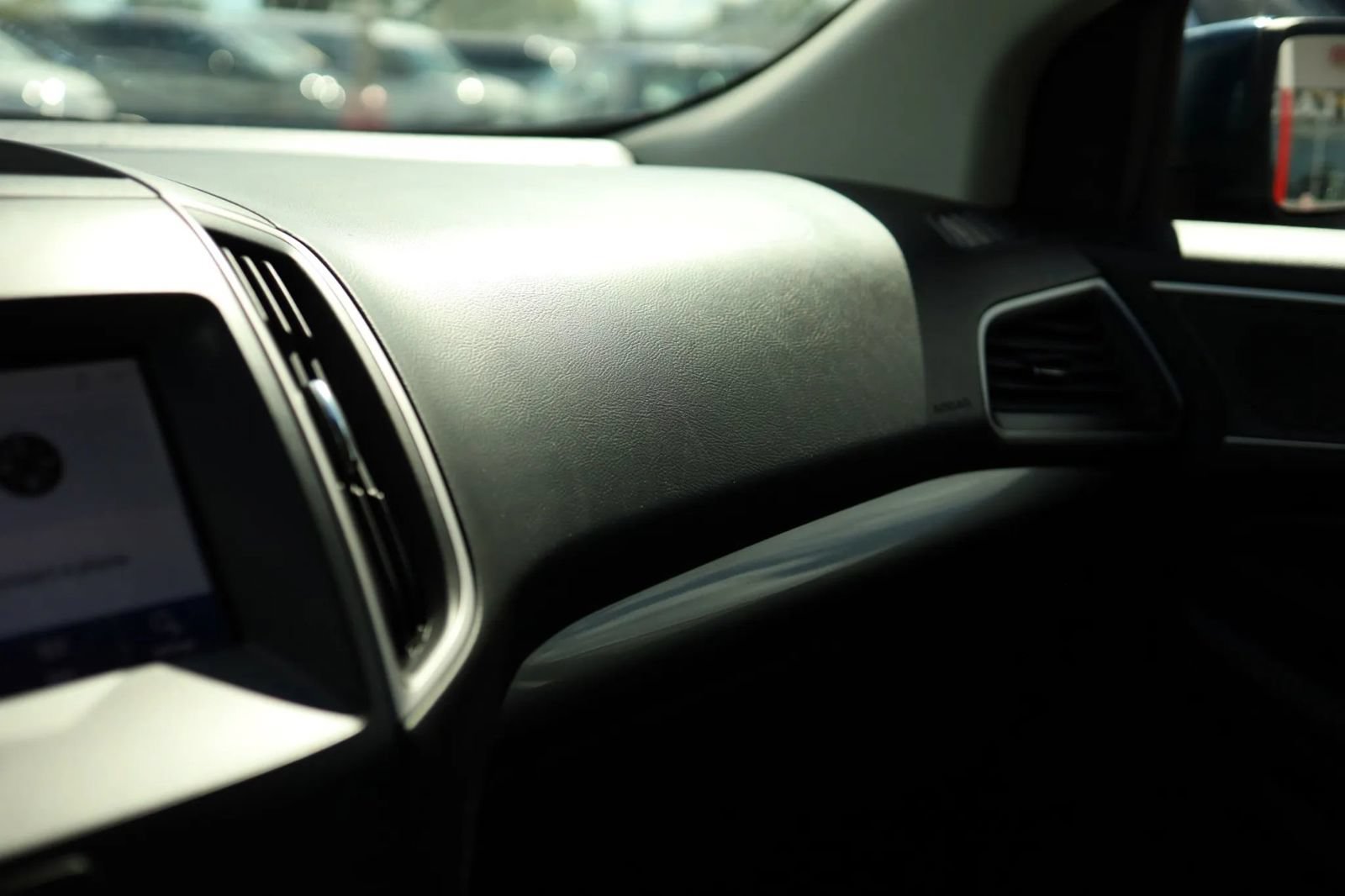 Used 2020 Ford Edge SEL FWD image 24