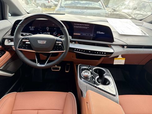 New 2026 Cadillac Optiq Sport 2 image 15