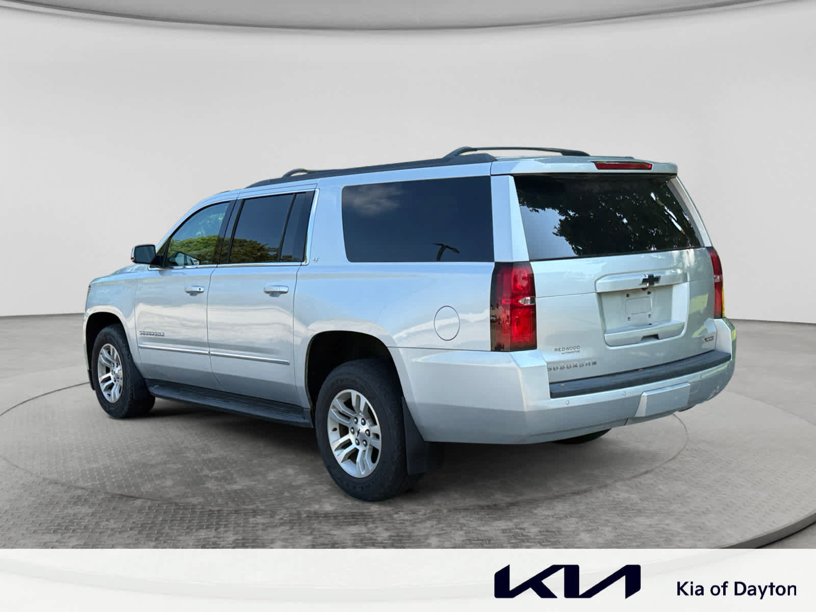 Used 2017 Chevrolet Suburban LT AWD/4WD image 7