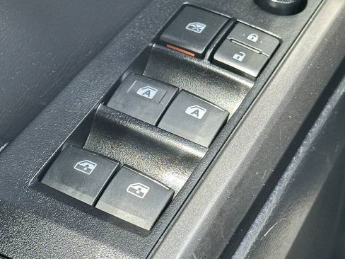 Used 2022 Toyota Tacoma TRD Off-Road w/ Technology Package AWD/4WD image 40