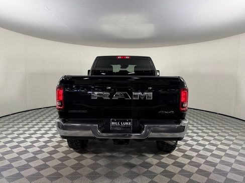 Used 2025 RAM 2500 Big Horn AWD/4WD image 9