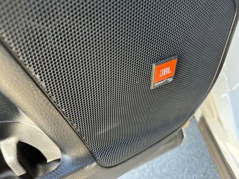 Used 2017 Toyota Highlander Limited image 13