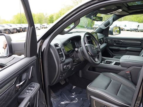 Certified 2025 RAM 1500 Limited AWD/4WD image 15