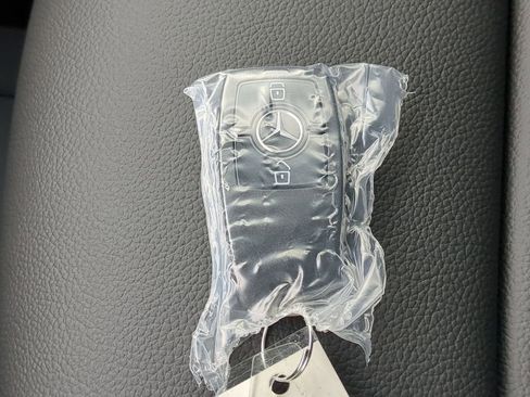 Used 2025 Mercedes-Benz Sprinter 2500 image 24