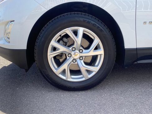Used 2018 Chevrolet Equinox LT w/ Sun & Infotainment Package AWD/4WD image 27