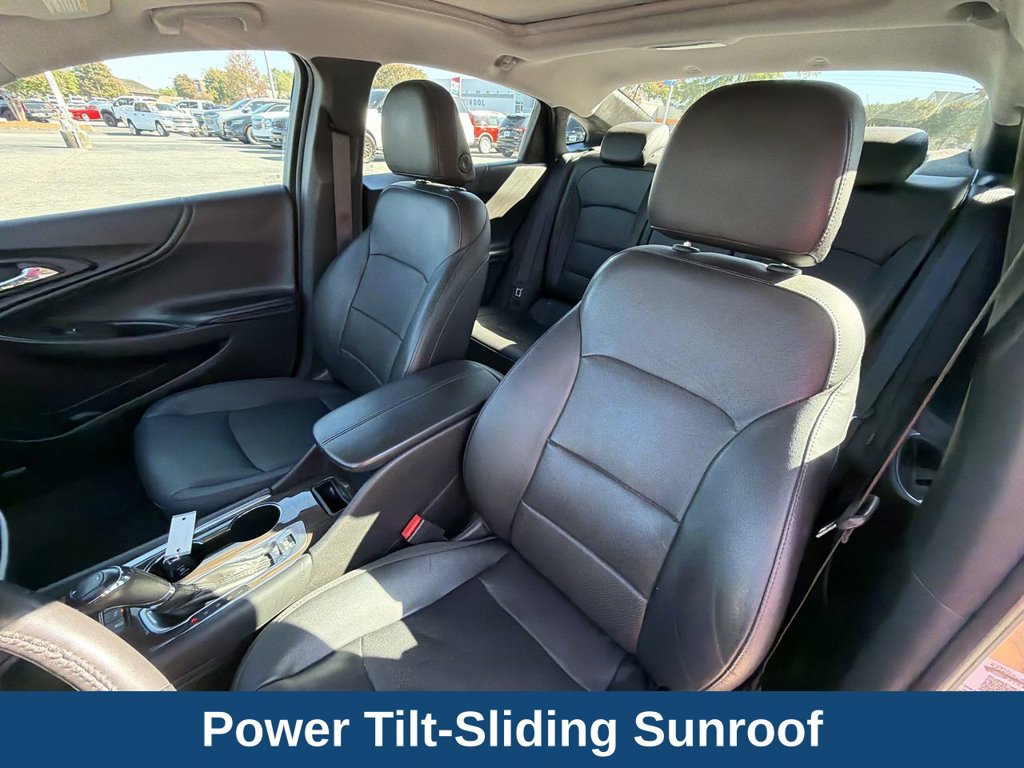 Used 2018 Chevrolet Malibu Premier w/ Premier Sun and Wheel Package FWD image 11