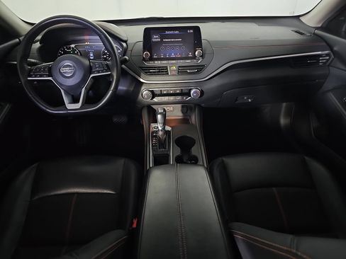 Used 2020 Nissan Altima 2.5 SR FWD image 11