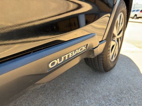 Used 2024 Subaru Outback Premium image 9
