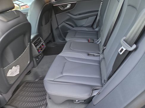 New 2026 Audi Q8 Premium Plus image 6