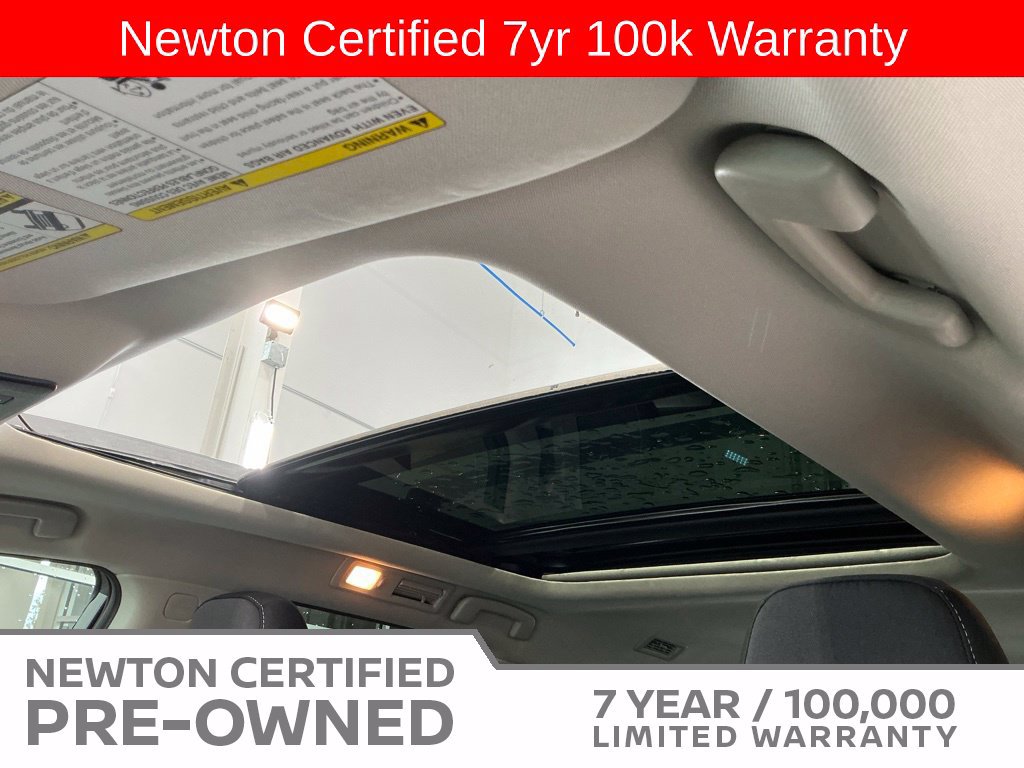 Used 2025 Nissan Pathfinder SV w/ SV Premium Package FWD image 10