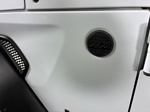 Used 2023 Jeep Wrangler Unlimited Sport AWD/4WD image 11