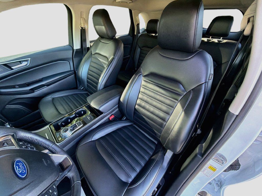 Used 2020 Ford Edge SEL w/ Convenience Package AWD/4WD image 22