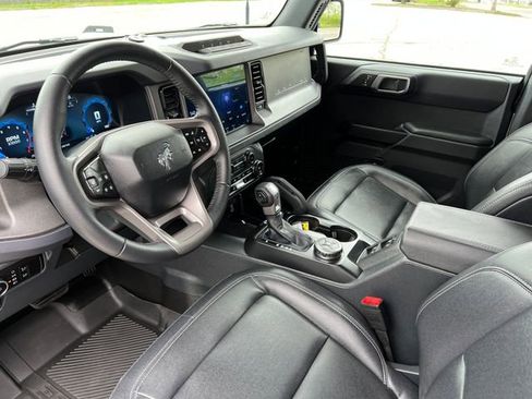 Used 2025 Ford Bronco Big Bend w/ Black Diamond Package image 19