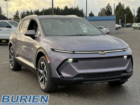 New 2026 Chevrolet Equinox EV LT image 7