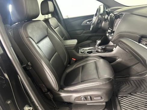 Used 2022 Chevrolet Traverse LT AWD/4WD image 26