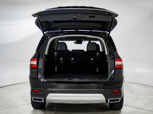 Used 2023 Honda Pilot Touring image 8