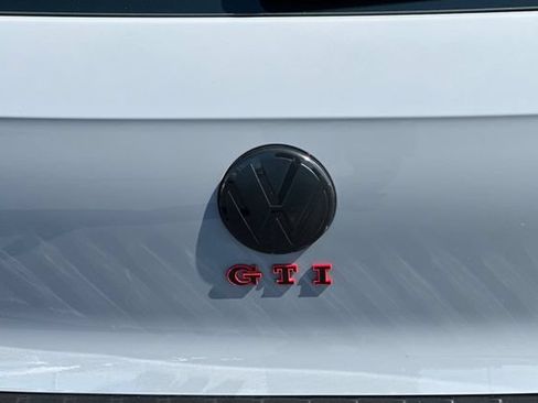 Used 2024 Volkswagen GTI SE FWD image 33