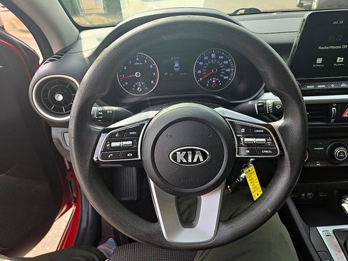 Used 2021 Kia Forte LXS FWD image 13