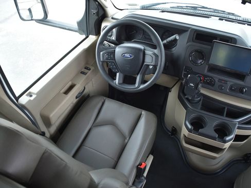 Used 2024 Ford E-450 and Econoline 450 Super Duty w/ Motorhome Prep Package image 28