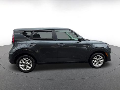 Used 2025 Kia Soul LX w/ LX Technology Package image 16