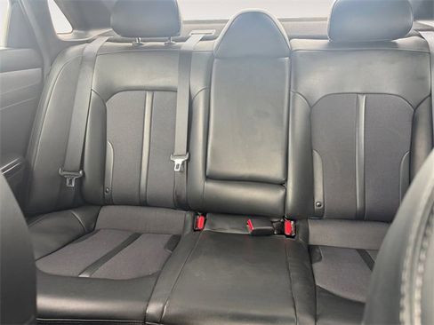 Used 2023 Kia K5 GT-Line image 13