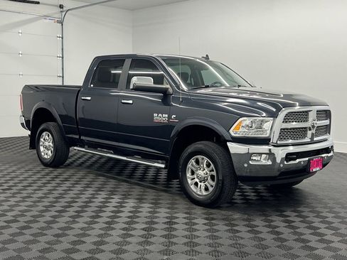 Used 2018 RAM 2500 Laramie w/ Convenience Group image 6
