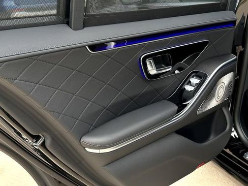 Certified 2025 Mercedes-Benz S 580 4MATIC Sedan image 32