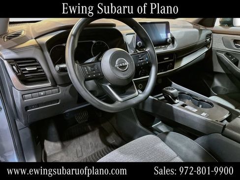Used 2023 Nissan Rogue SV FWD image 9