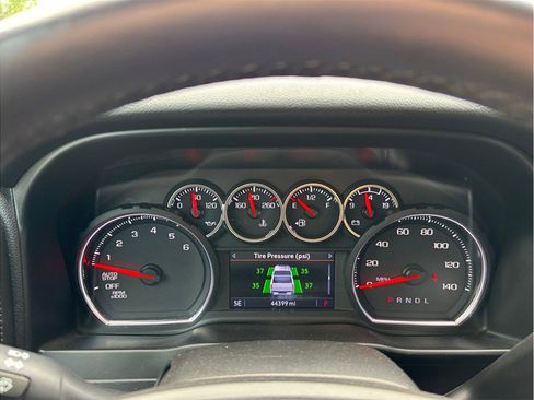 Used 2020 Chevrolet Silverado 1500 LT w/ All-Star Edition image 22