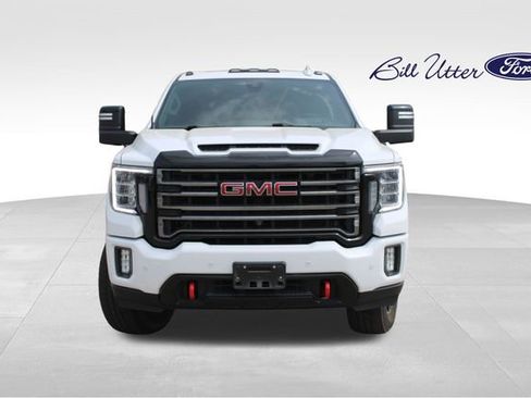 Used 2021 GMC Sierra 2500 AT4 w/ AT4 Premium Plus Package image 2