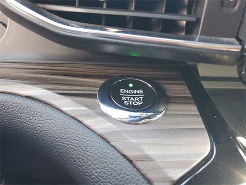 Certified 2021 Ford Explorer Limited w/ Hybrid Equipment Group 310A image 27