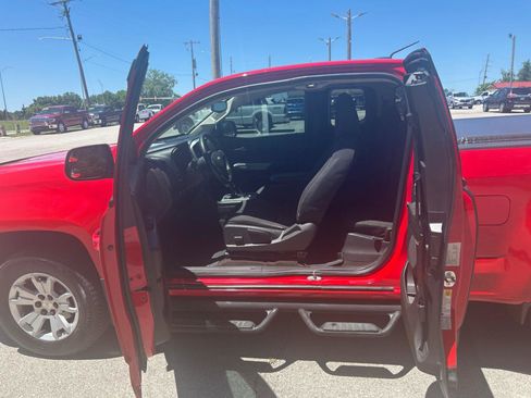 Used 2015 Chevrolet Colorado LT w/ LT Convenience Package AWD/4WD image 20