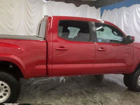 Used 2023 Toyota Tacoma TRD Sport AWD/4WD image 9
