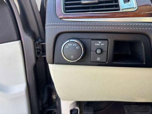 Used 2012 Cadillac Escalade ESV Platinum image 21