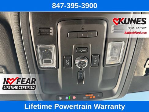 Used 2023 Chevrolet Suburban Premier AWD/4WD image 22