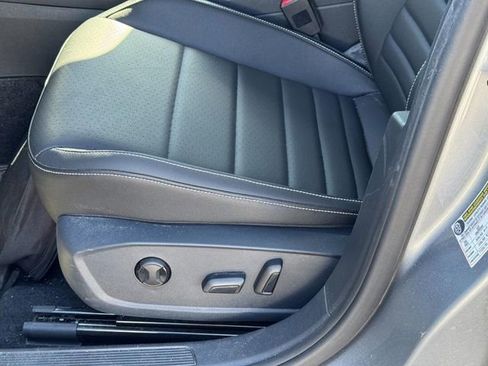 Used 2024 Volkswagen Jetta SE image 22