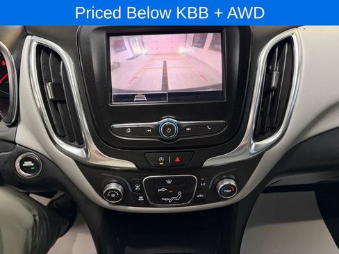 Used 2022 Chevrolet Equinox LT AWD/4WD image 12
