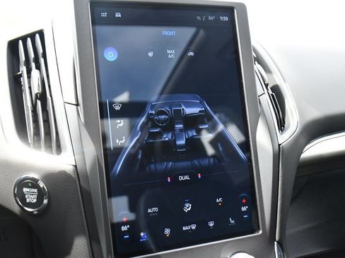 Used 2024 Ford Edge Titanium w/ Equipment Group 301A AWD/4WD image 33