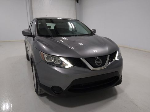 Used 2019 Nissan Rogue Sport S w/ Appearance Package image 14