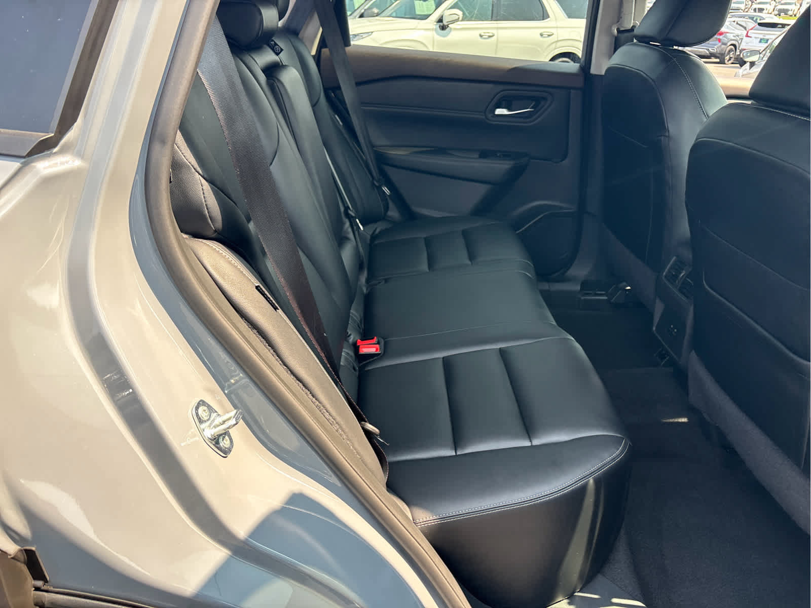 Used 2023 Nissan Rogue SL AWD/4WD image 25