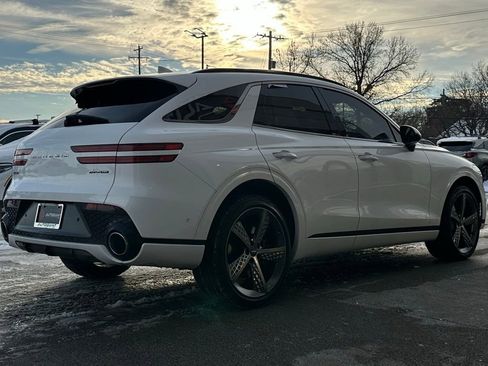 Used 2022 Genesis GV70 3.5T Sport w/ Sport Prestige Package image 11
