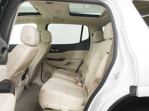 Used 2023 GMC Acadia Denali w/ Denali Technology Package image 20