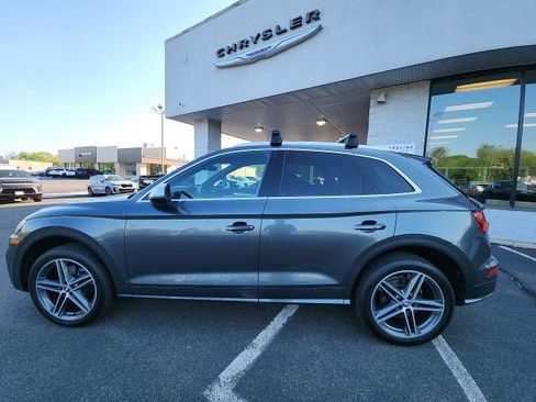 Used 2018 Audi SQ5 Premium Plus w/ Navigation Package AWD/4WD image 8