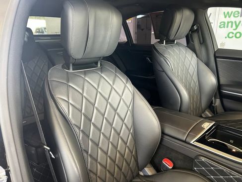 Used 2022 Mercedes-Benz S 580 4MATIC Sedan w/ Rear Seat Package image 23
